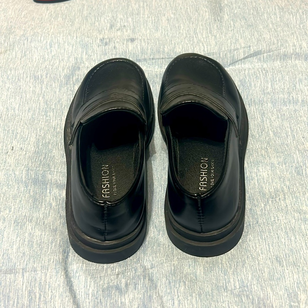 SOLD! Boys Dress Shoes- Black- Size 10